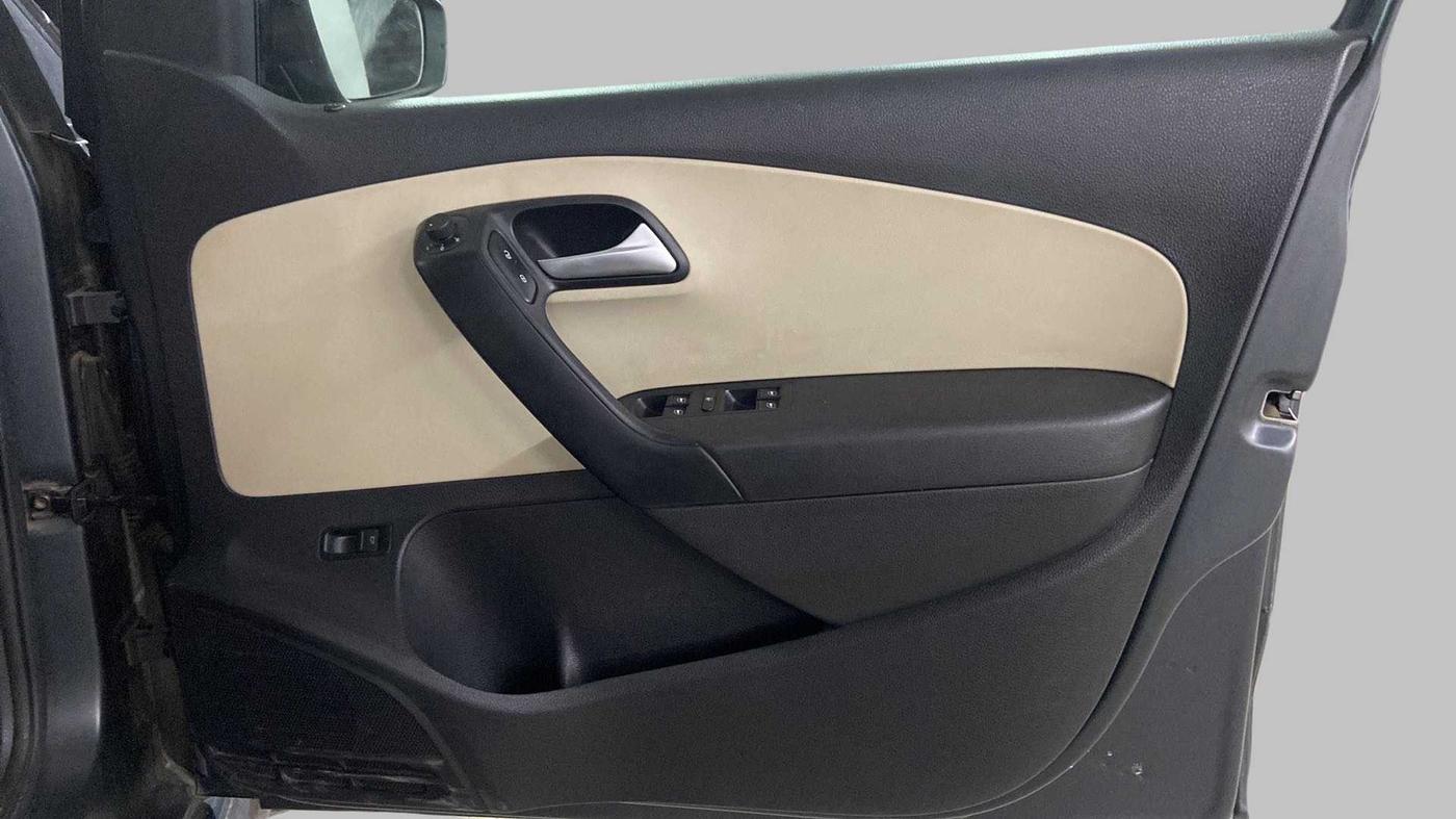 2021 Volkswagen Vento HIGHLINE PLUS AT MATT EDITION, Petrol, Automatic, 21,643 km, Driver Side Door Panels Control