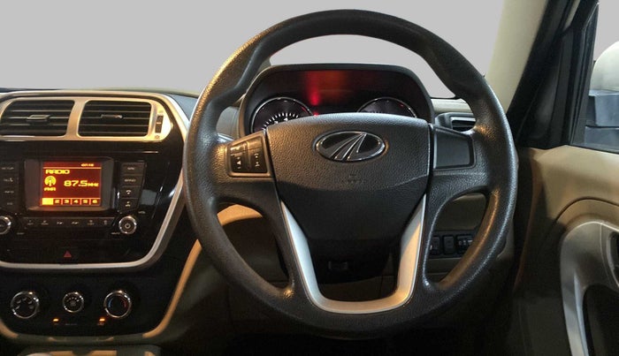 2016 Mahindra TUV300 T8, Diesel, Manual, 80,976 km, Steering Wheel Close Up