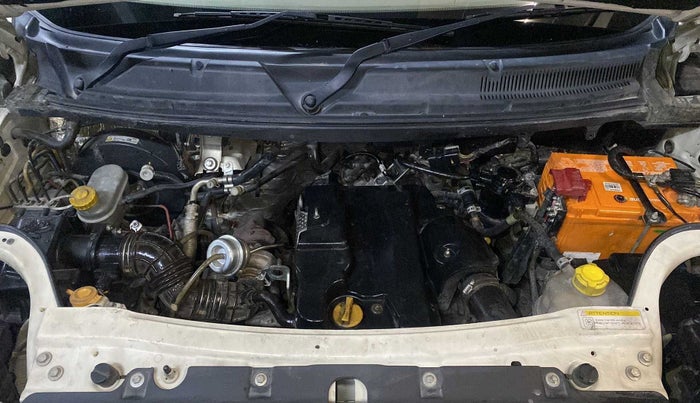 2016 Mahindra TUV300 T8, Diesel, Manual, 80,976 km, Open Bonet