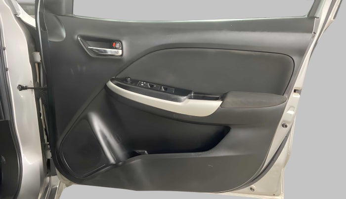 2018 Maruti Baleno ZETA CVT PETROL 1.2, Petrol, Automatic, 1,06,886 km, Driver Side Door Panels Control