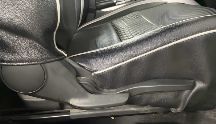 2018 Maruti Baleno ZETA CVT PETROL 1.2, Petrol, Automatic, 1,06,886 km, Driver Side Adjustment Panel