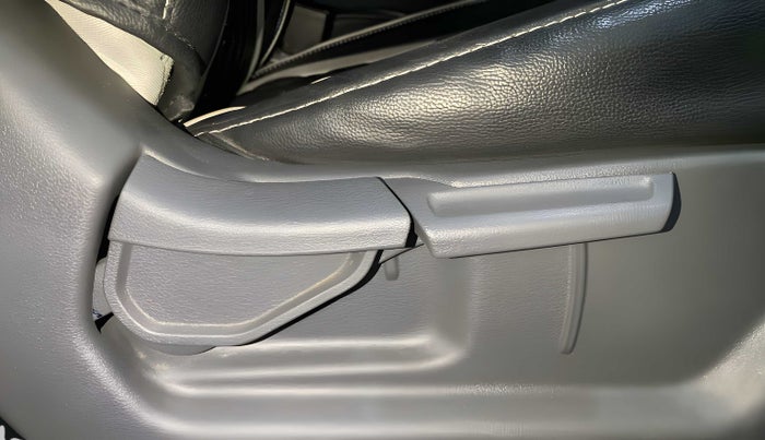 2021 Hyundai GRAND I10 NIOS MAGNA 1.2 KAPPA VTVT, Petrol, Manual, 7,985 km, Driver Side Adjustment Panel