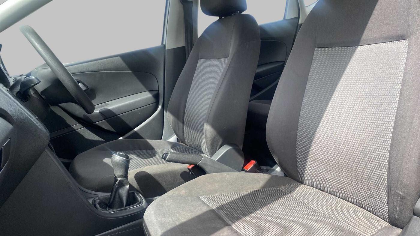 2018 Volkswagen Ameo TRENDLINE 1.0L, Petrol, Manual, 55,580 km, Right Side Front Door Cabin