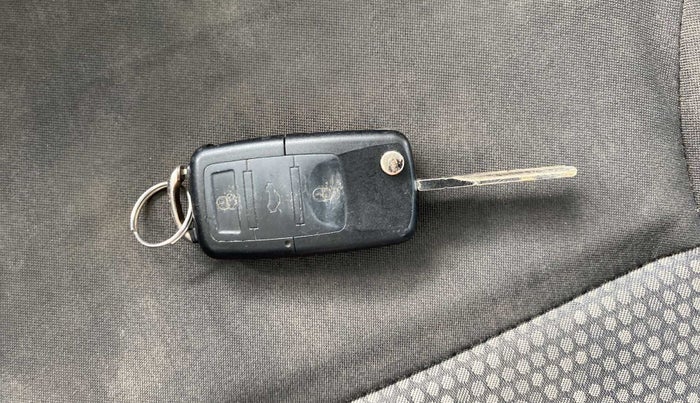 2018 Volkswagen Ameo TRENDLINE 1.0L, Petrol, Manual, 55,580 km, Key Close Up