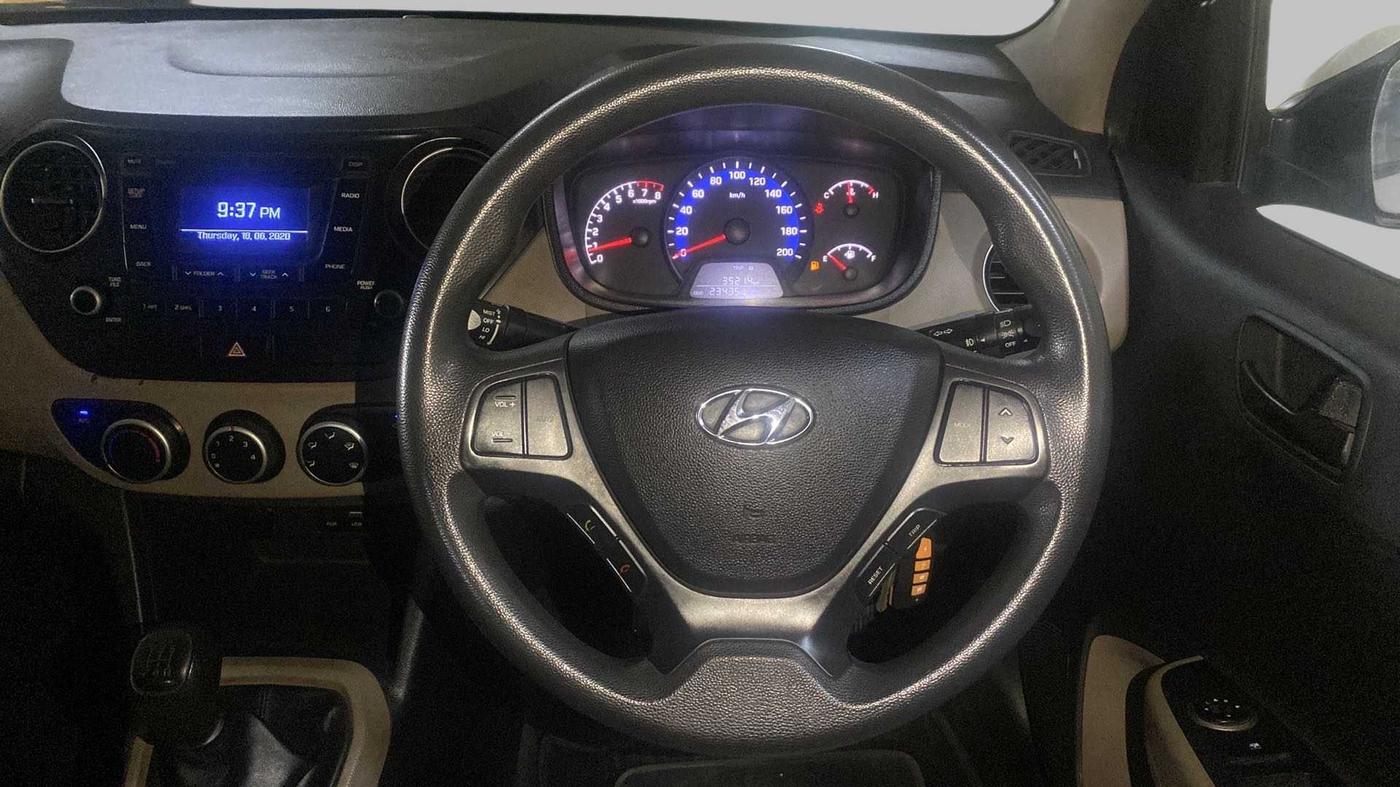 2017 Hyundai Xcent E+, Petrol, Manual, 23,420 km, Steering Wheel Close Up