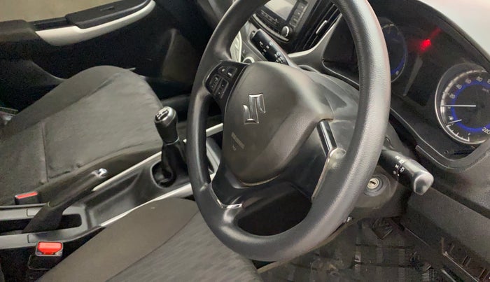 2016 Maruti Baleno DELTA PETROL 1.2, Petrol, Manual, 81,551 km, Steering wheel - Horn pad has minor damage
