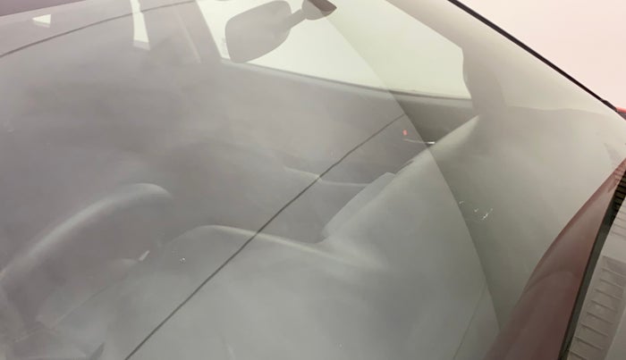 2016 Maruti Baleno DELTA PETROL 1.2, Petrol, Manual, 81,551 km, Front windshield - Minor spot on windshield