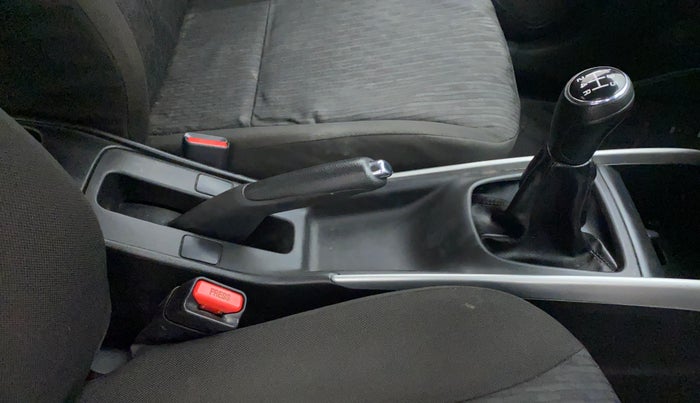 2016 Maruti Baleno DELTA PETROL 1.2, Petrol, Manual, 81,551 km, Gear Lever