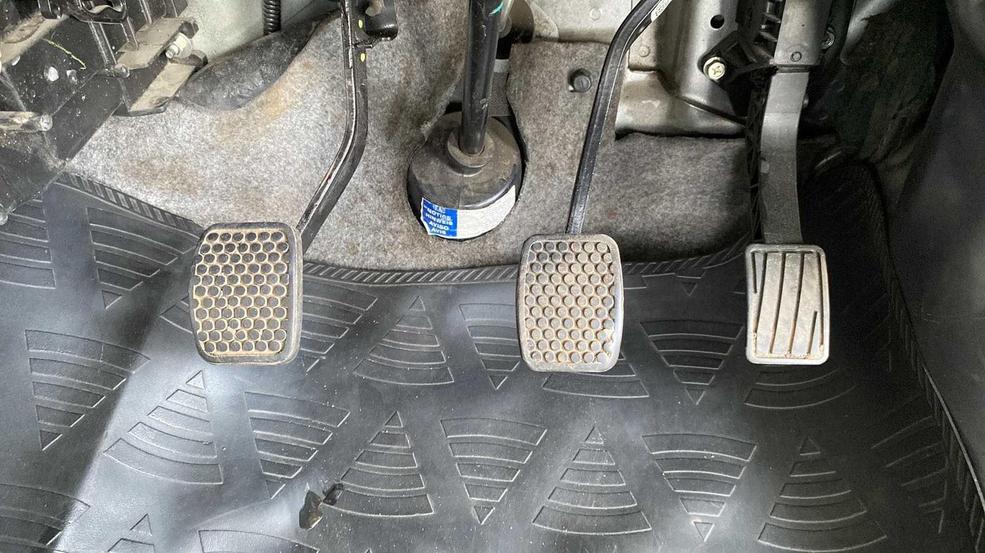2020 Maruti Eeco 5 STR WITH A/C+HTR, Petrol, Manual, 34,656 km, Pedals