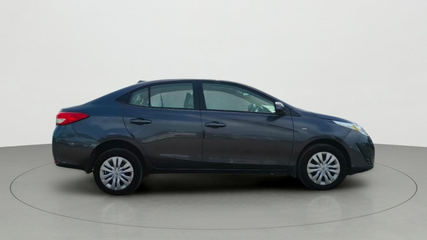 2018 Toyota YARIS J CVT, Petrol, Automatic, 41,912 km, Right Side View