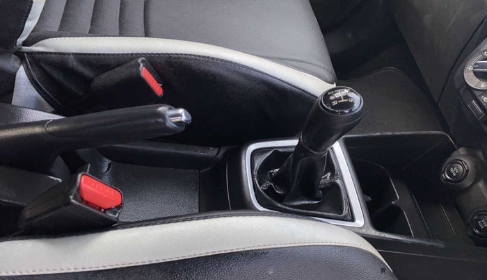 2019 Maruti Swift VXI, Petrol, Manual, 18,670 km, Gear Lever