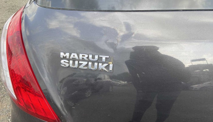 2015 Maruti Swift VXI, Petrol, Manual, 78,124 km, Dicky (Boot door) - Slightly dented