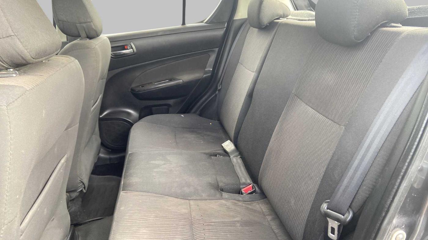 2015 Maruti Swift VXI, Petrol, Manual, 78,124 km, Right Side Rear Door Cabin