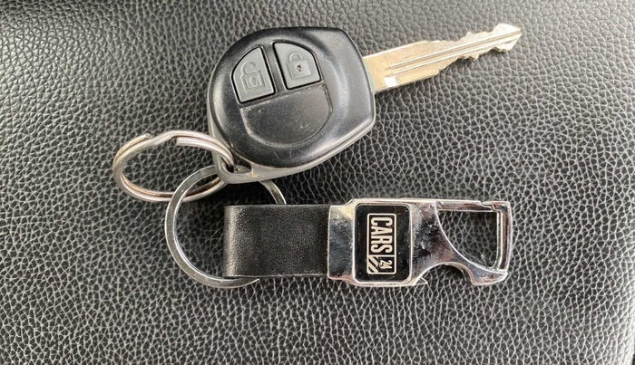 2017 Maruti Wagon R 1.0 VXI, Petrol, Manual, 30,063 km, Key Close Up