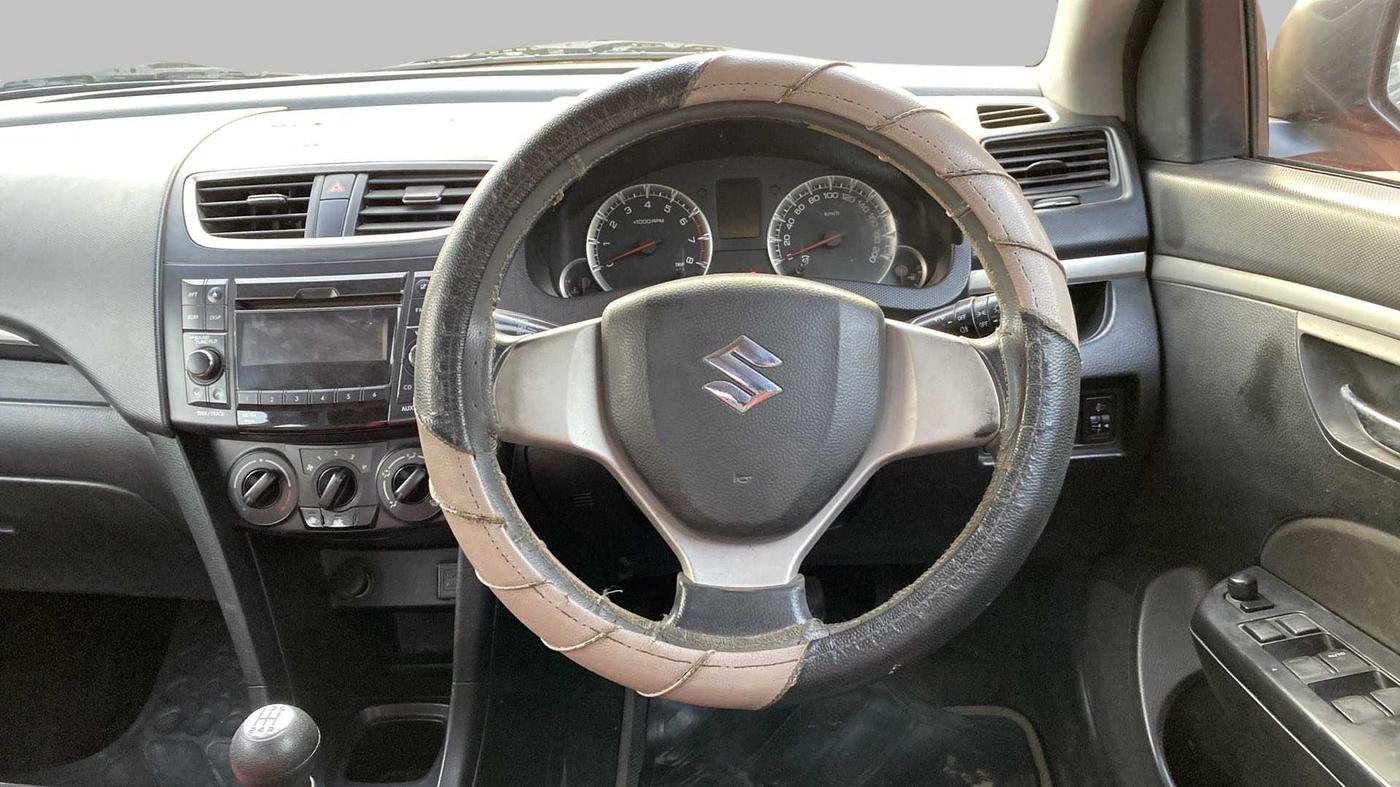 2014 Maruti Swift VXI, Petrol, Manual, 59,786 km, Steering Wheel Close Up