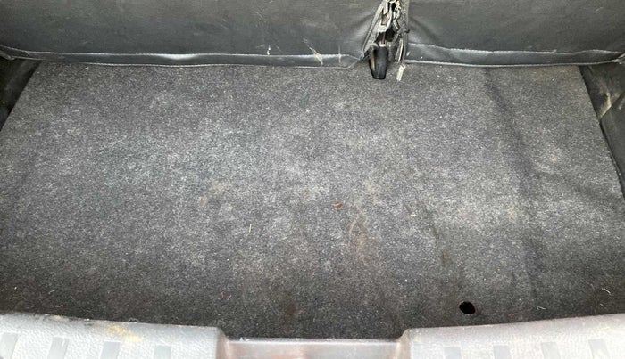 2014 Maruti Swift VXI, Petrol, Manual, 59,786 km, Boot Inside