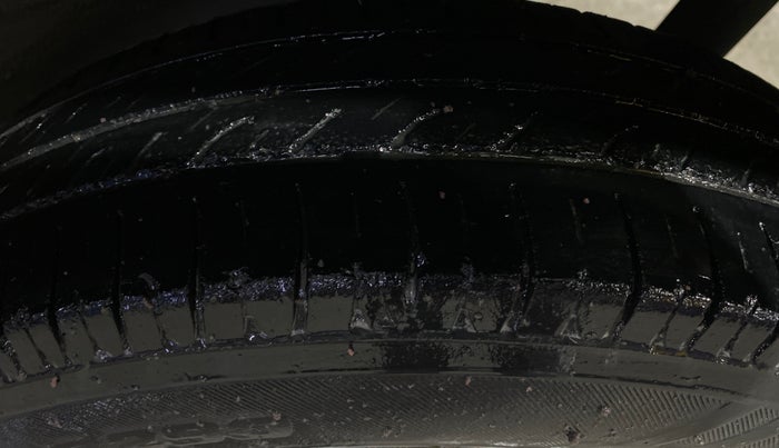 2014 Maruti Wagon R 1.0 LXI, Petrol, Manual, 89,754 km, Left Rear Tyre Tread