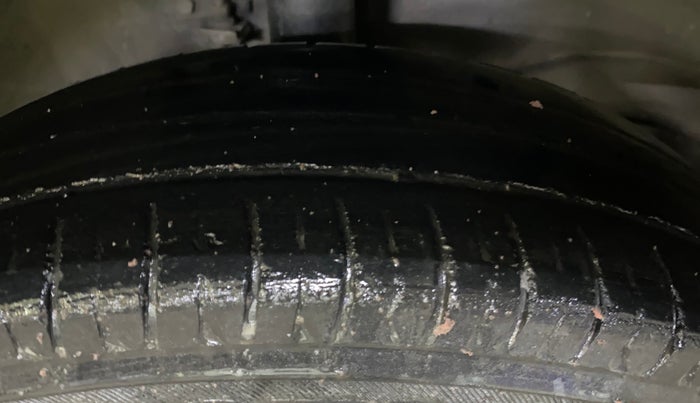 2014 Maruti Wagon R 1.0 LXI, Petrol, Manual, 89,754 km, Right Front Tyre Tread