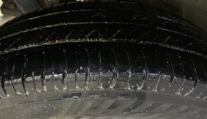2014 Maruti Wagon R 1.0 LXI, Petrol, Manual, 89,754 km, Right Rear Tyre Tread