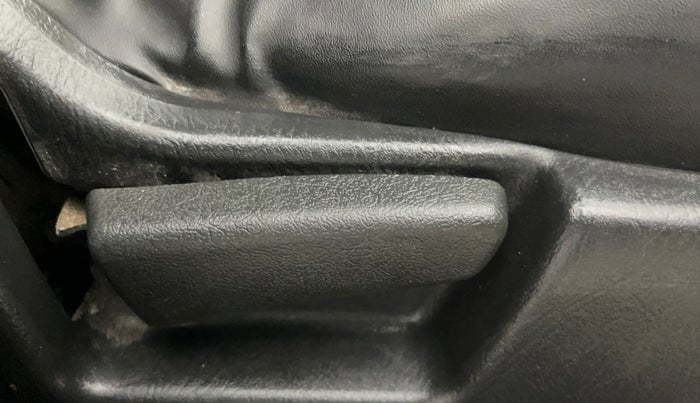 2022 Maruti Alto LXI OPT CNG, CNG, Manual, 90,962 km, Driver Side Adjustment Panel