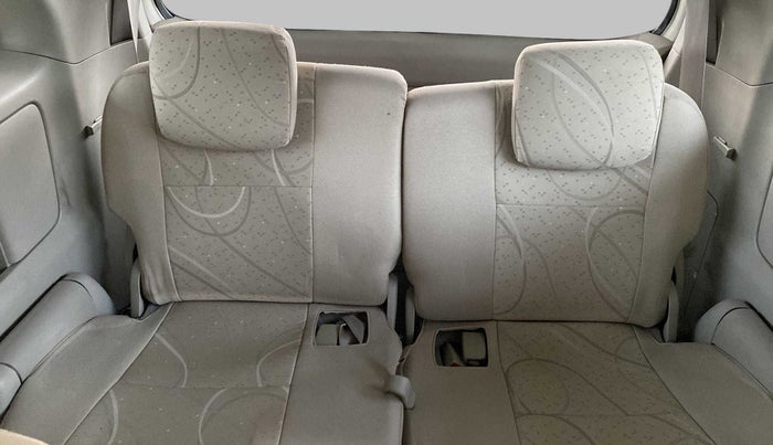 2012 Toyota Innova 2.5 VX 7 STR, Diesel, Manual, 88,126 km, Third Seat Row ( optional )