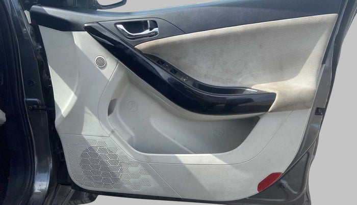 2021 Tata NEXON XZA PLUS (O) PETROL, Petrol, Automatic, 42,539 km, Driver Side Door Panels Control