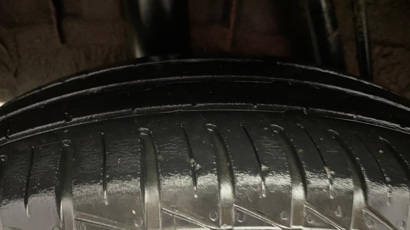 2023 Renault Kwid RXT 1.0, Petrol, Manual, 22,228 km, Right Rear Tyre Tread