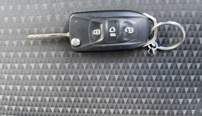 2018 Tata TIGOR XT PETROL, Petrol, Manual, 92,811 km, Key Close Up