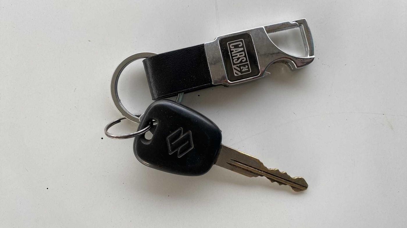 2012 Maruti Swift Dzire TOUR PETROL, Petrol, Manual, 16,581 km, Key Close Up