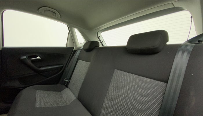 2018 Volkswagen Polo COMFORTLINE 1.0L MPI, Petrol, Manual, 48,676 km, Right Side Rear Door Cabin