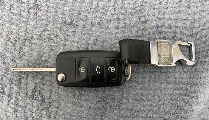 2018 Volkswagen Polo COMFORTLINE 1.0L MPI, Petrol, Manual, 48,676 km, Key Close Up