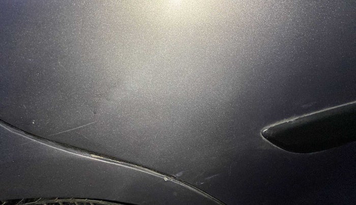 2017 Maruti Swift VXI, Petrol, Manual, 43,018 km, Right rear door - Minor scratches