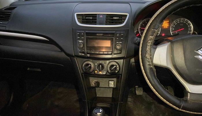 2017 Maruti Swift VXI, Petrol, Manual, 43,018 km, Air Conditioner