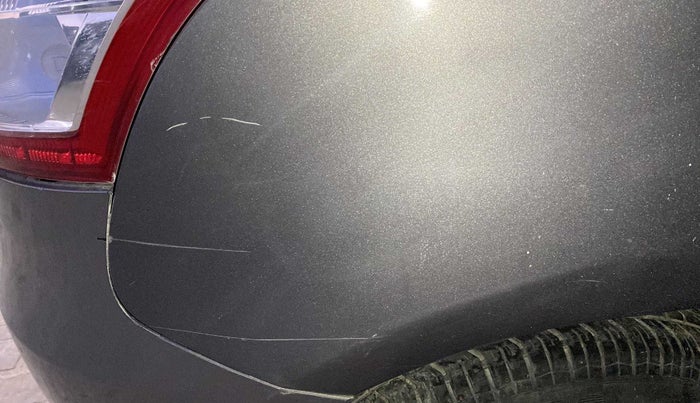 2017 Maruti Swift VXI, Petrol, Manual, 43,018 km, Right quarter panel - Minor scratches