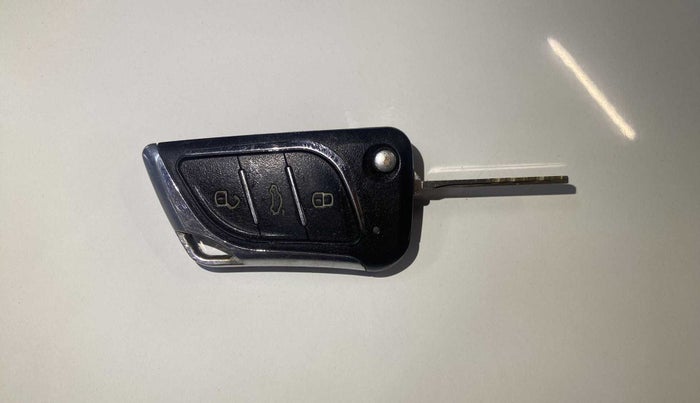 2017 Maruti Alto 800 LXI, Petrol, Manual, 39,006 km, Key Close Up