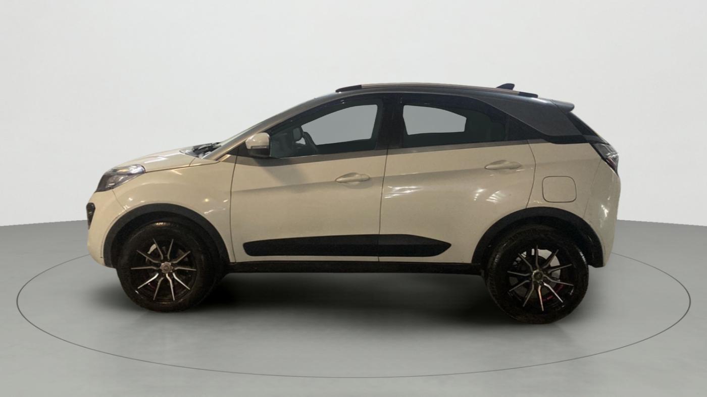 2018 Tata NEXON XZ PLUS DIESEL DUAL TONE, Diesel, Manual, 75,804 km, Left Side