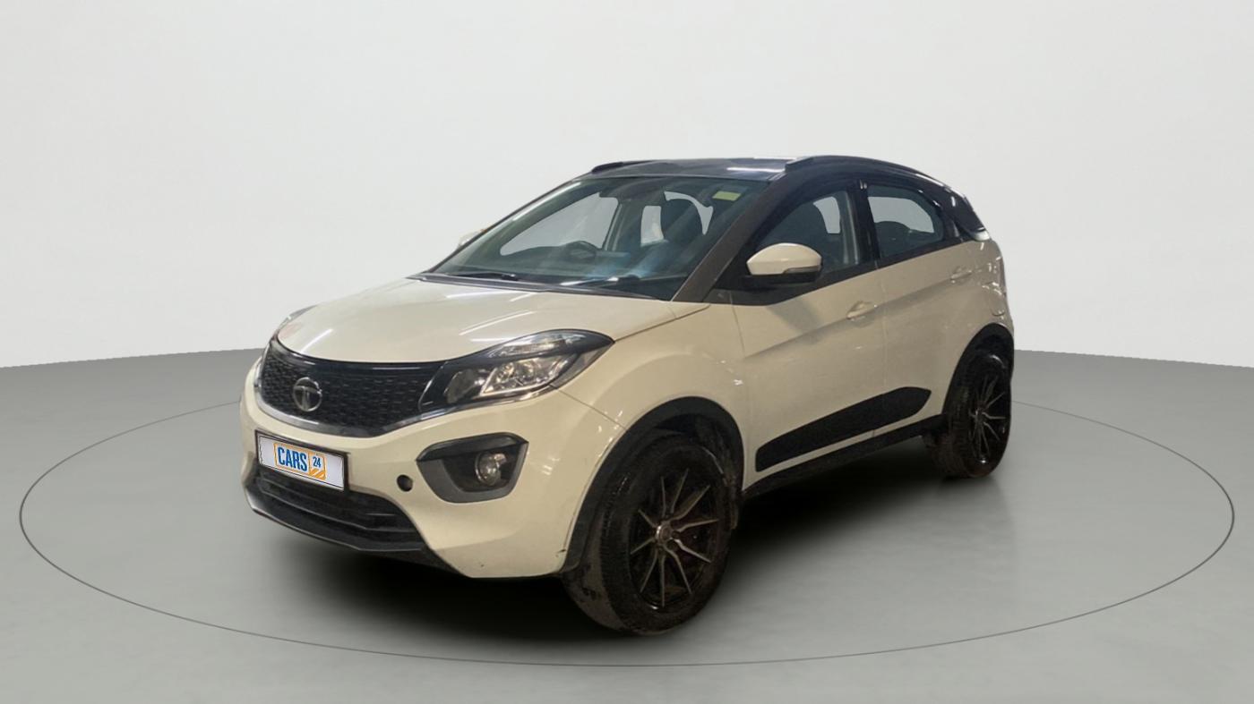 2018 Tata NEXON XZ PLUS DIESEL DUAL TONE, Diesel, Manual, 75,804 km, Left Front Diagonal