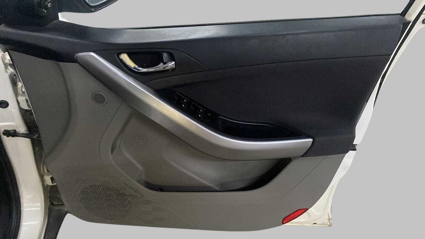2018 Tata NEXON XZ PLUS DIESEL DUAL TONE, Diesel, Manual, 75,804 km, Driver Side Door Panels Control