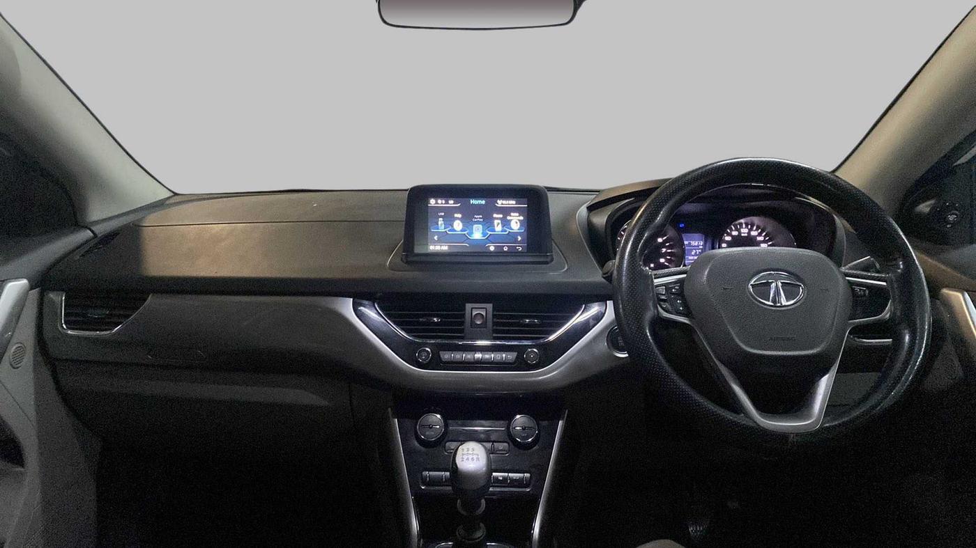 2018 Tata NEXON XZ PLUS DIESEL DUAL TONE, Diesel, Manual, 75,804 km, Dashboard