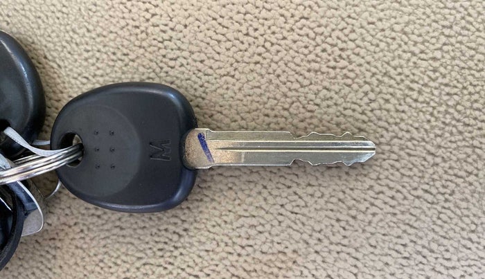 2018 Hyundai Eon ERA +, Petrol, Manual, 38,419 km, Key Close Up