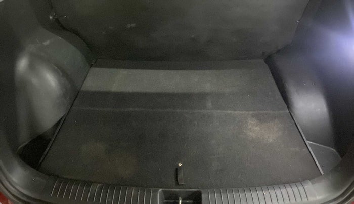 2017 Hyundai Creta E PLUS 1.4 DIESEL, Diesel, Manual, 97,420 km, Boot Inside