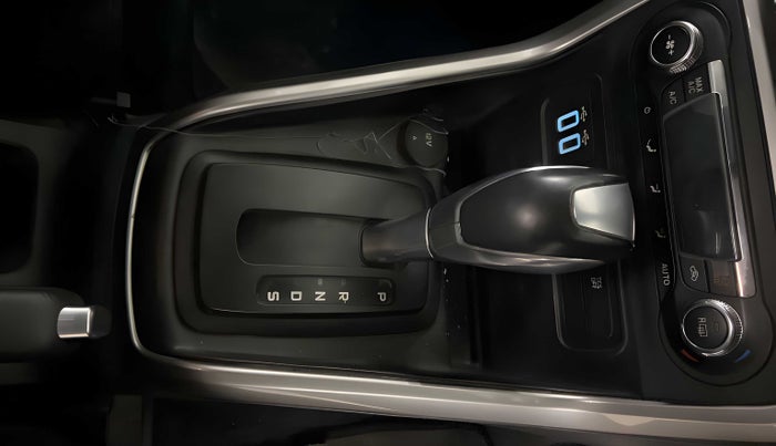 2018 Ford Ecosport TITANIUM + 1.5L PETROL AT, CNG, Automatic, 21,662 km, Gear Lever