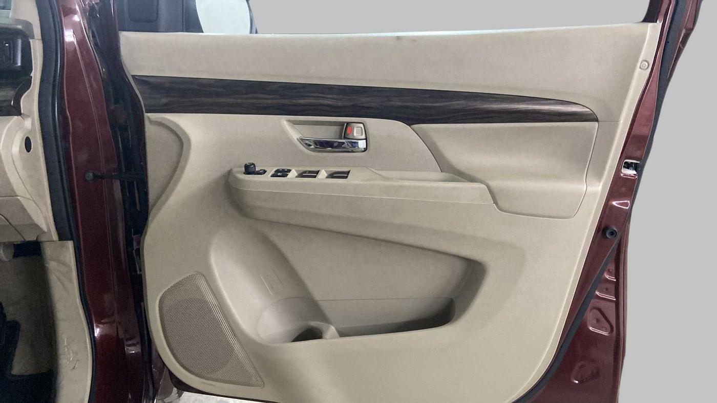 2019 Maruti Ertiga ZXI+ SHVS, Petrol, Manual, 11,940 km, Driver Side Door Panels Control