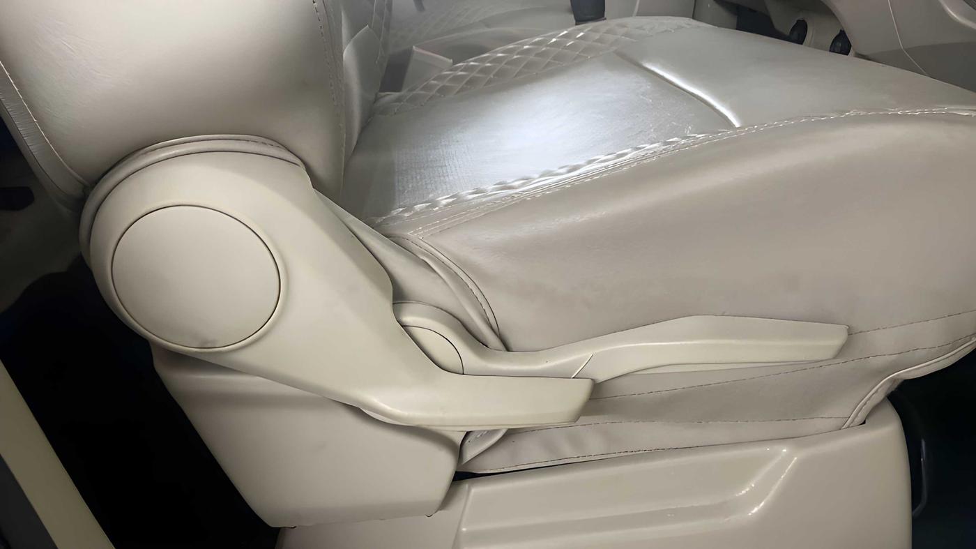 2019 Maruti Ertiga ZXI+ SHVS, Petrol, Manual, 11,940 km, Driver Side Adjustment Panel