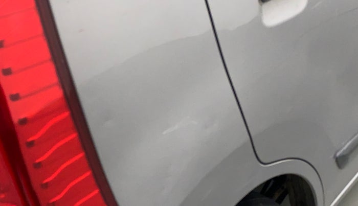 2014 Maruti Wagon R 1.0 LXI CNG, CNG, Manual, 1,19,476 km, Right quarter panel - Slightly dented