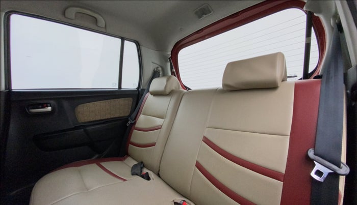 2017 Maruti Wagon R 1.0 VXI, Petrol, Manual, 88,004 km, Right Side Rear Door Cabin