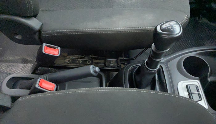 2019 Datsun Redi Go T (O), Petrol, Manual, 33,750 km, Gear Lever