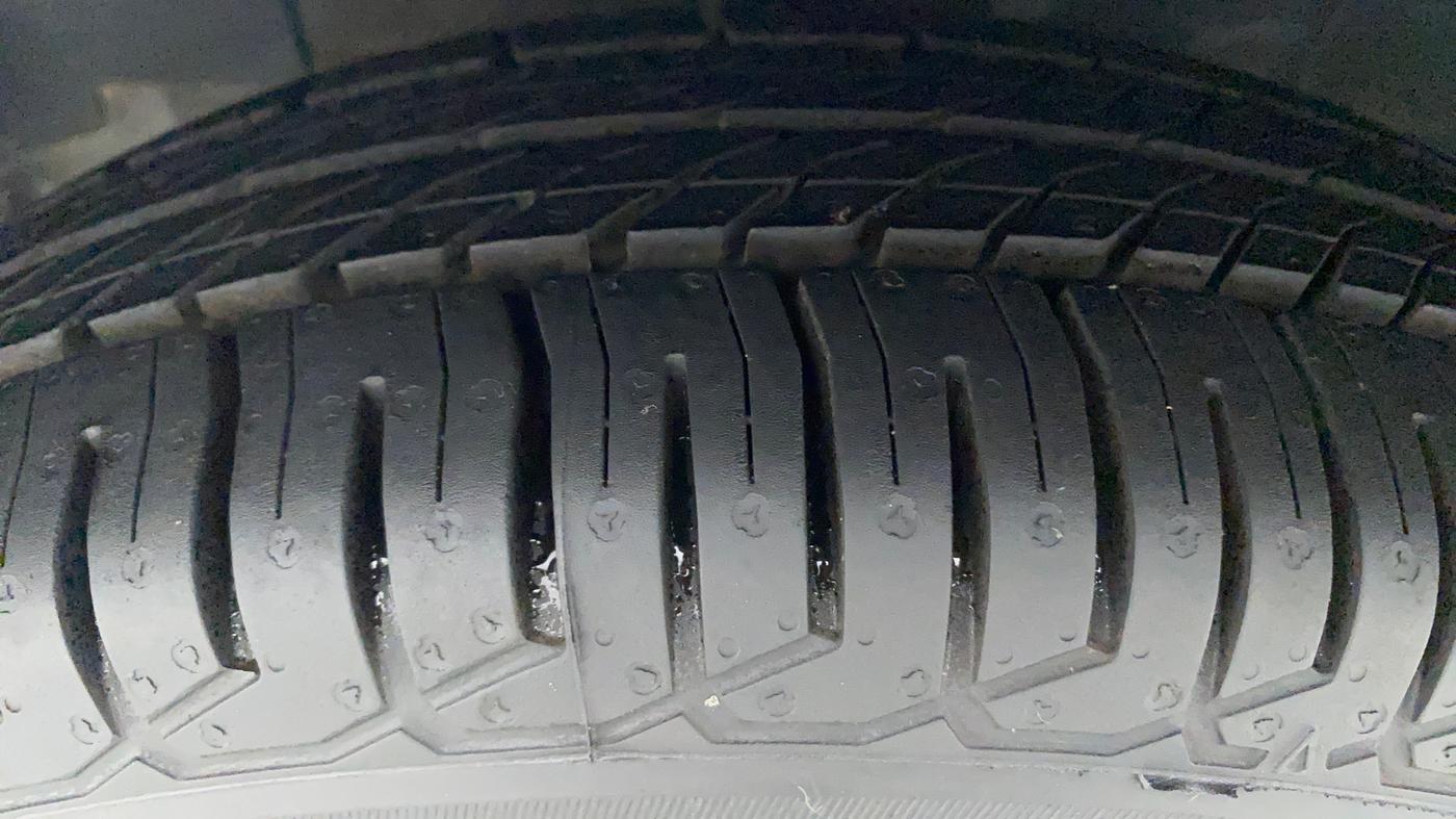 2019 Datsun Redi Go T (O), Petrol, Manual, 33,750 km, Left Front Tyre Tread
