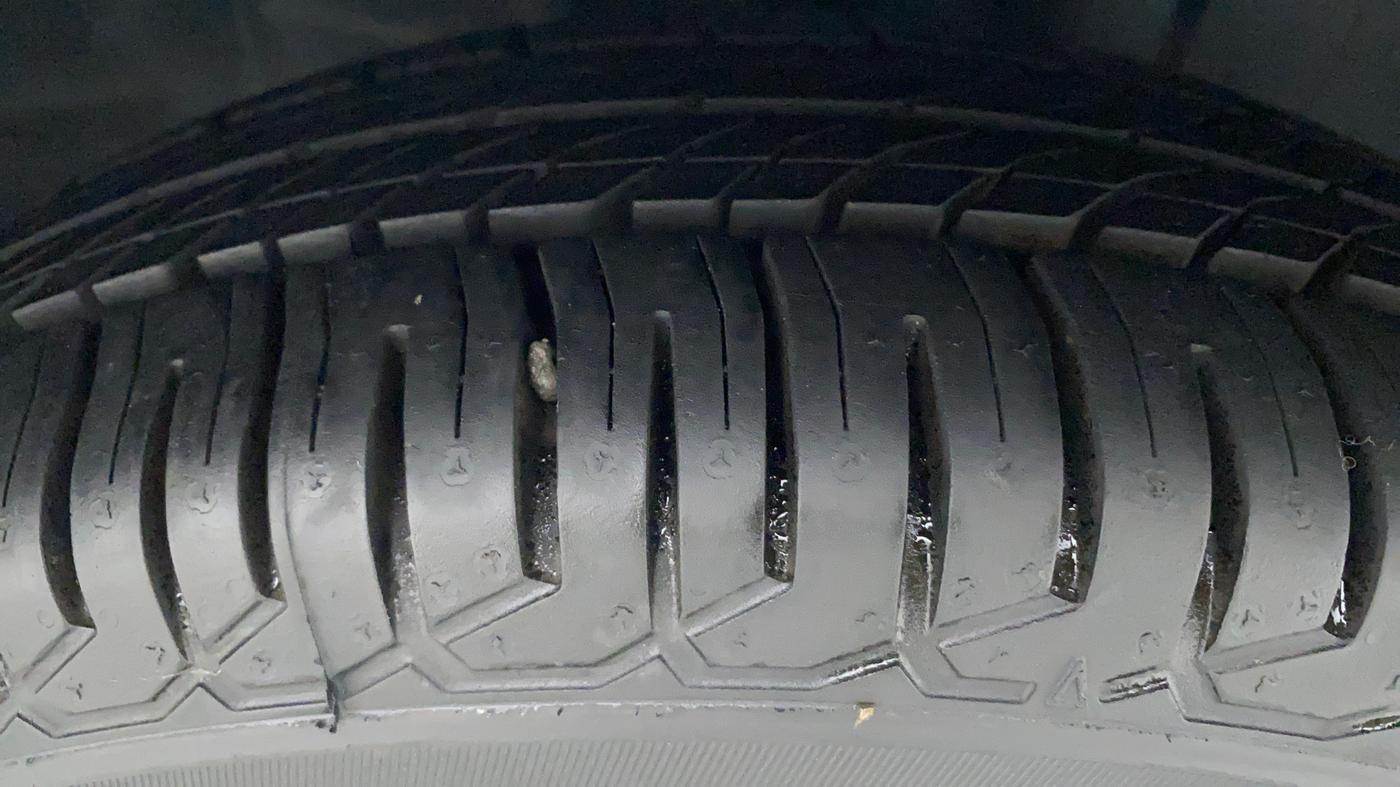 2019 Datsun Redi Go T (O), Petrol, Manual, 33,750 km, Right Front Tyre Tread