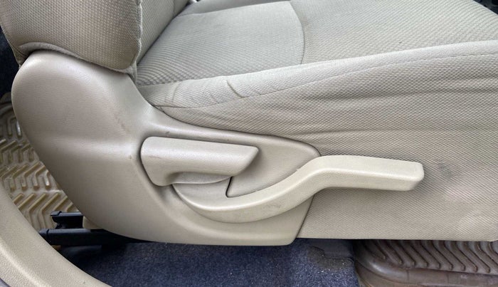 2013 Honda Brio S MT, Petrol, Manual, 70,569 km, Driver Side Adjustment Panel